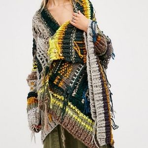 ISO!!! Free People x Unspun 3 Lakes Poncho size S/M